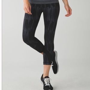 Lululemon Run:Inspire Crop Full-On Luxtreme (Mesh)